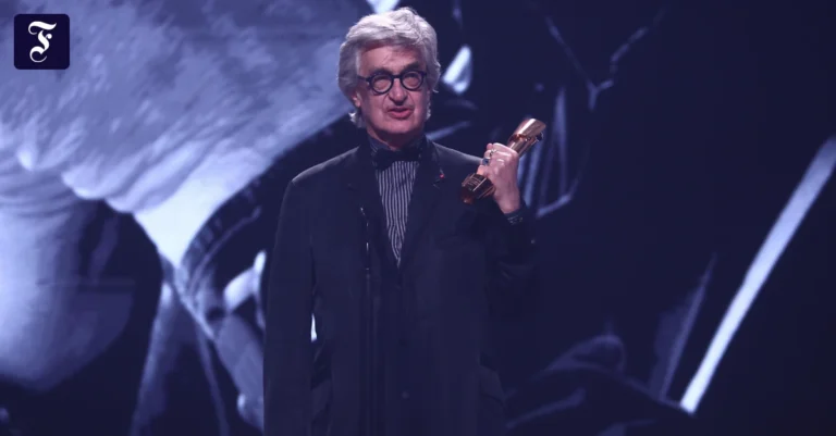 regisseur-wim-wenders-wurde.webp.webp