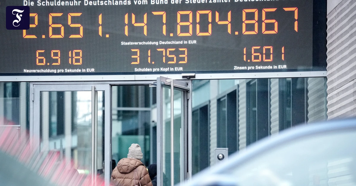 sie-tickt-und-tickt-die.webp.webp