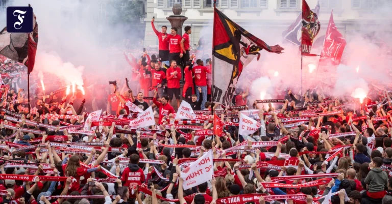 thun-in-rot-weiss-getaucht-die.webp.webp