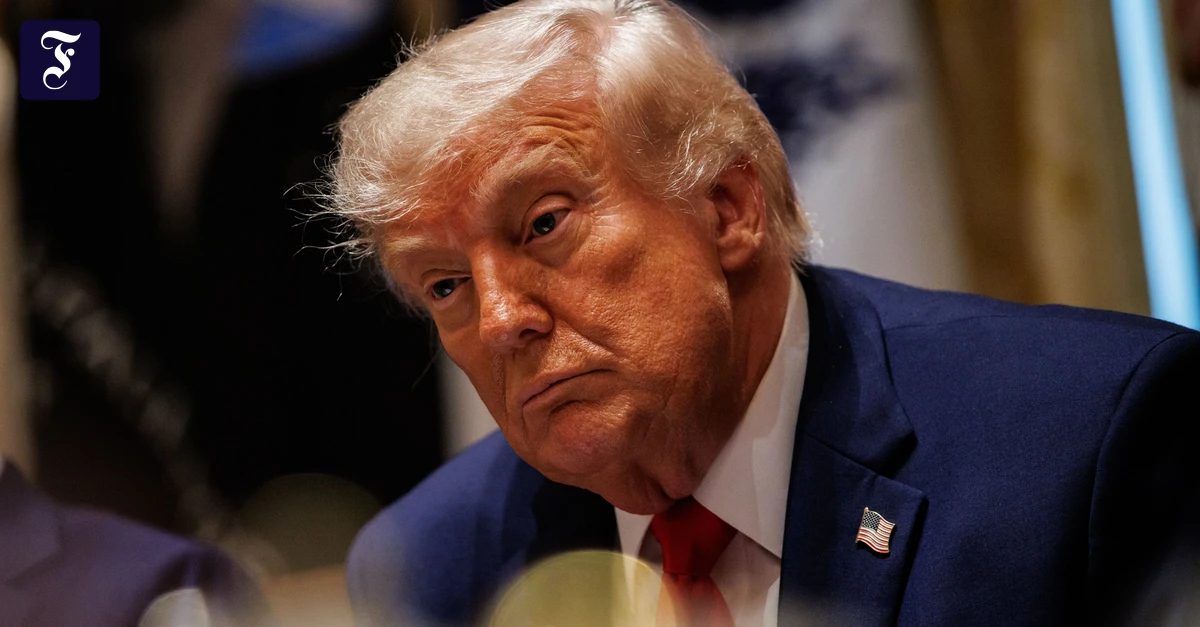 trump-beim-treffen-mit-seinem.webp.webp