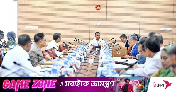 09-06-26-pm_ecnec_meeting-2.jpg