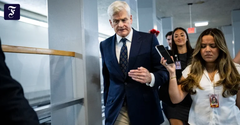 1782383622_senator-bill-cassidy-am.webp.webp
