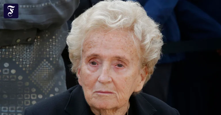 2017-bernadette-chirac.webp.webp
