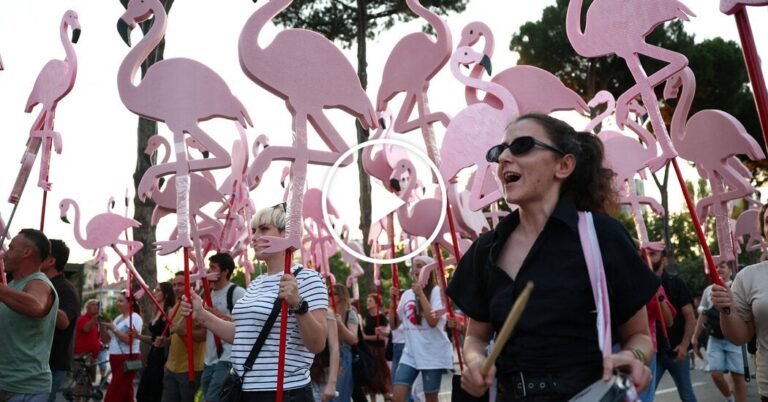 20Albania-protests-02-bztg-facebookJumbo.jpg