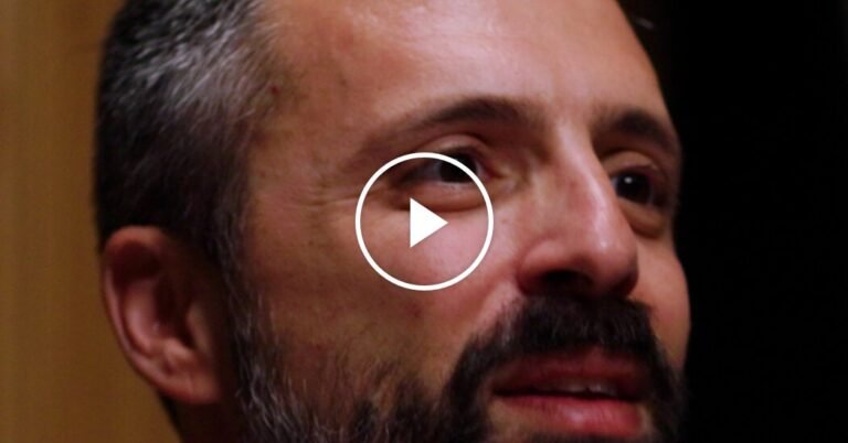 EKS_HAYES_SHORT_JH_260616_CLIP-2_WATCH-facebookJumbo.jpg