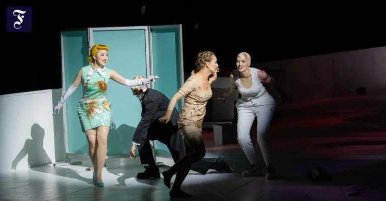 bedraengt-die-schoenheit.webp.webp
