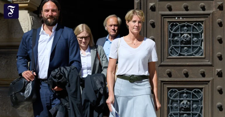 christina-block-verlaesst-am.webp.webp