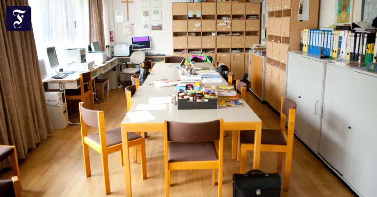 das-lehrerzimmer-vor-allem.webp.webp