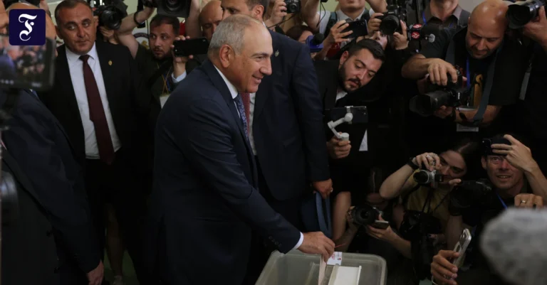 der-armenische-premierminister.webp.webp