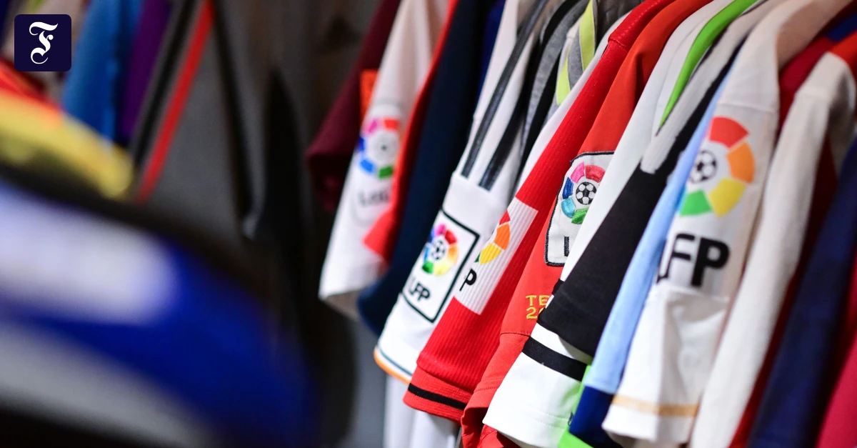 der-handel-mit-fussball.webp.webp