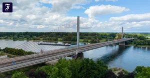 die-friedrich-ebert-bruecke.webp.webp