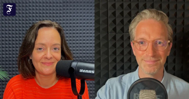 die-podcast-hosts-julia-loehr.webp.webp
