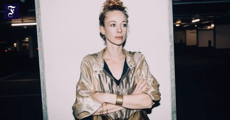 die-sozialaktivistin-helena.webp.webp