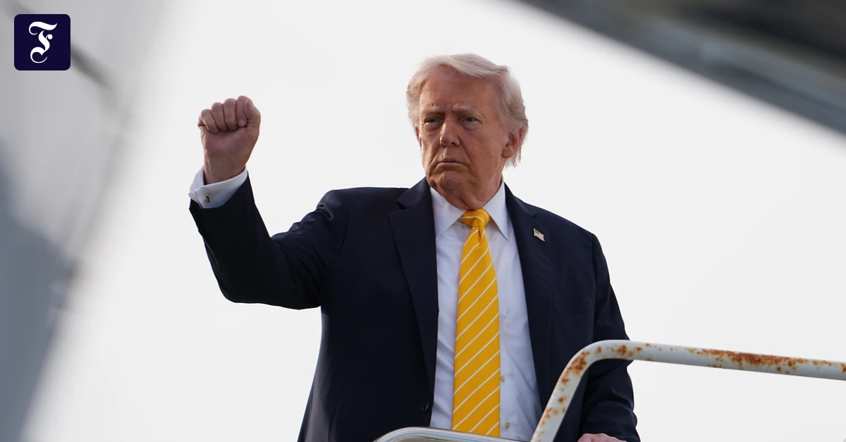 donald-trump-besteigt-die-air.webp.webp