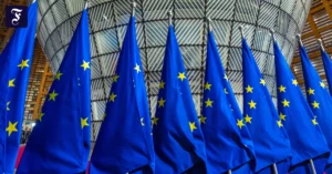 eu-flaggen-im-foyer-der.webp.webp
