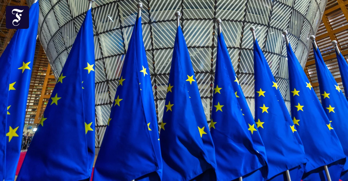 eu-flaggen-im-foyer-der.webp.webp
