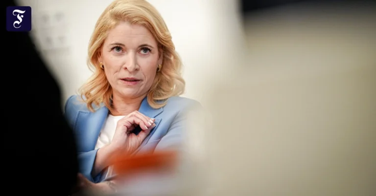 evelyn-palla-wehrt-sich-gegen.webp.webp