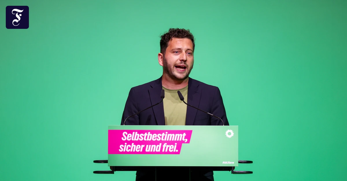 felix-banaszak-spricht-beim.webp.webp