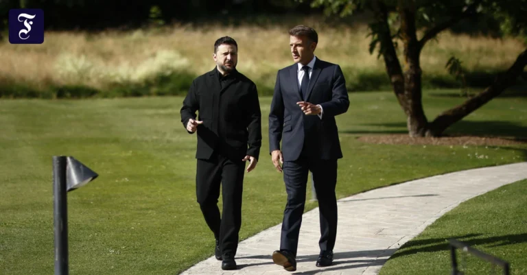gastgeber-emmanuel-macron.webp.webp