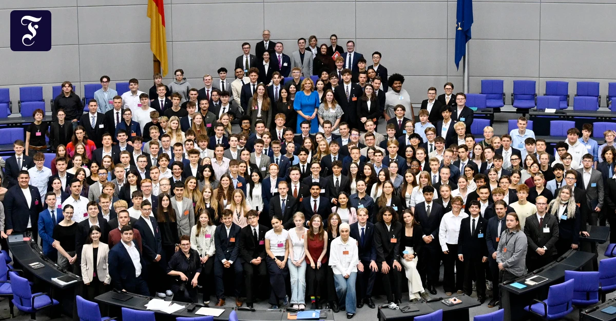 gruppenfoto-mit-der.webp.webp