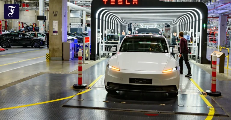 in-der-gigafactory-berlin.webp.webp