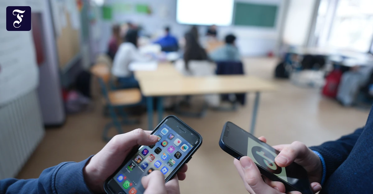 in-einer-schule-in-hamburg.webp.webp