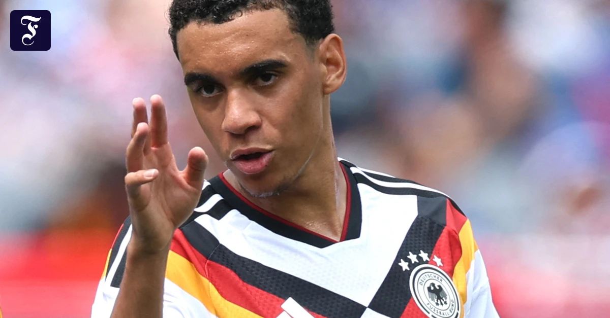 jamal-musiala-steht-beim-wm.webp.webp