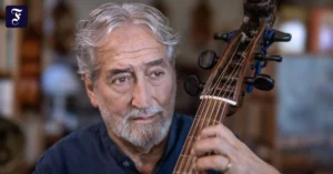 jordi-savall-mit-seiner-gambe.webp.webp