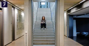 lina-schuurman-28-an-ihrer.webp.webp