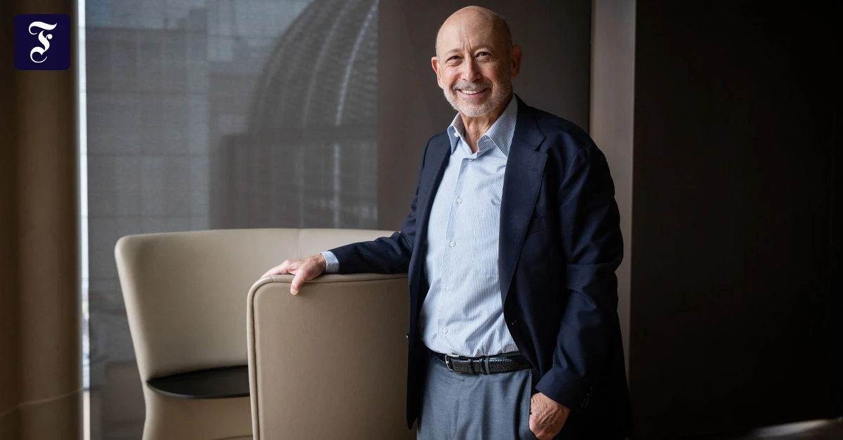 lloyd-craig-blankfein-71-stand.webp.webp