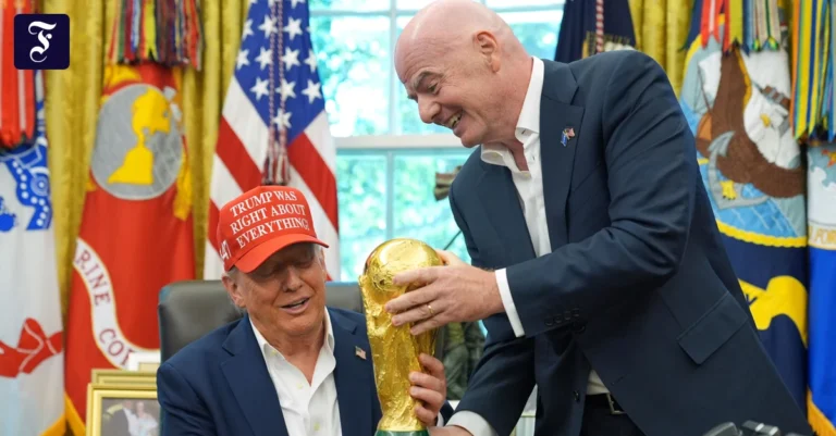 make-football-great-again.webp.webp