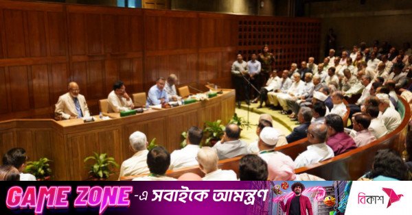 pm_meeting_in_parliament.jpg