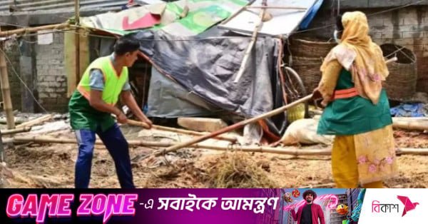 sanitation_workers.jpg