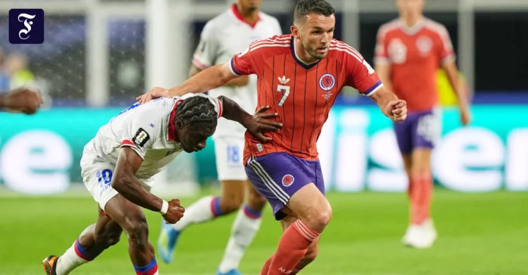 schottlands-john-mcginn-7-und.webp.webp