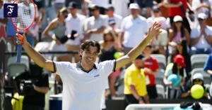 taylor-fritz-strahlt-nach.webp.webp