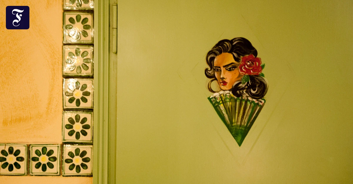 tuer-einer-damentoilette-in.webp.webp