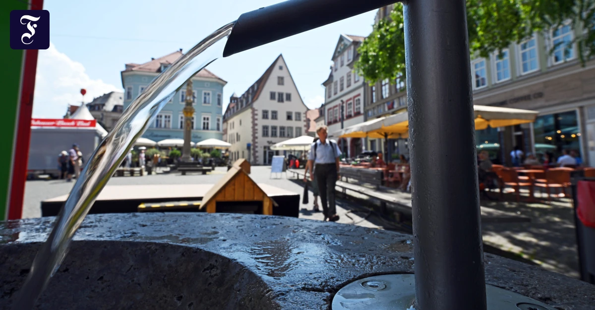 wasser-laeuft-aus-einem.webp.webp