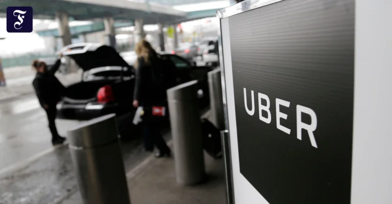 als-uber-fahrer-am-flughafen.webp.webp