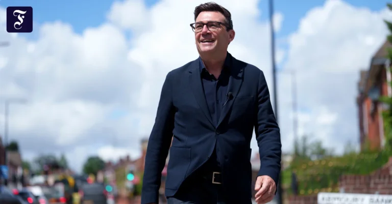 andy-burnham-56-war-von-2017.webp.webp
