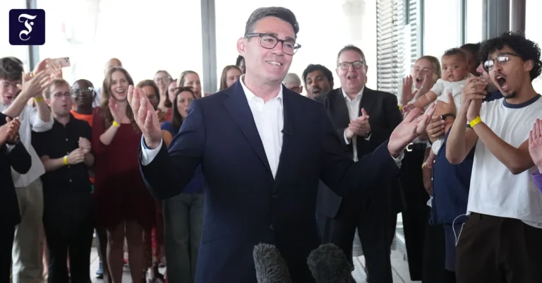 andy-burnham-in-kent-am.webp.webp