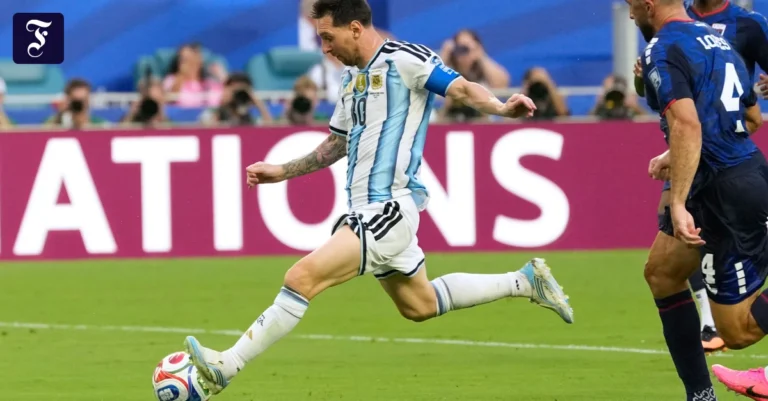 argentinies-superstar-lionel.webp.webp