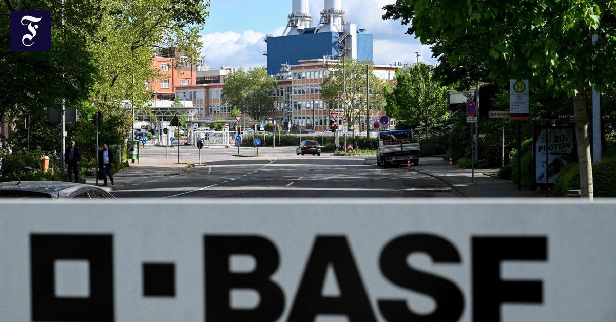 basf-stammwerk-in-ludwigshafen.webp.webp