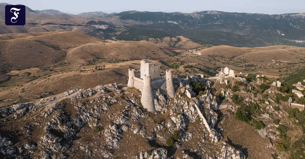 bei-rocca-calascio-in-den.webp.webp