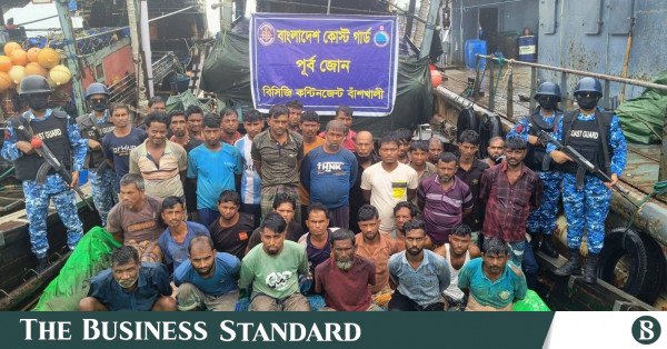 coast_guard_raid_in_raid_in_banshkhali.jpg
