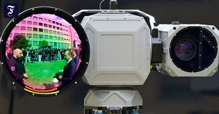 das-spiegelbild-von.webp.webp