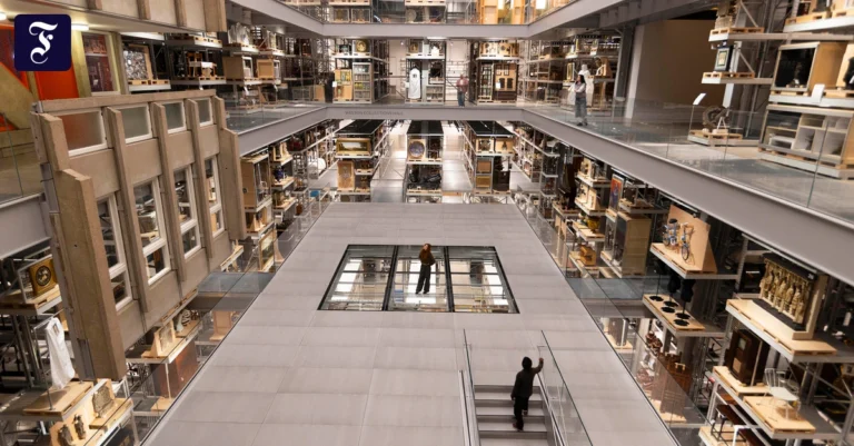 das-v-a-east-storehouse-ist.webp.webp