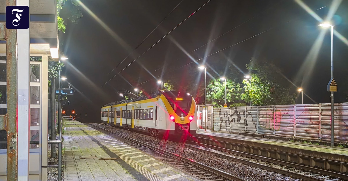 der-zug-befand-sich-auf-dem.webp.webp