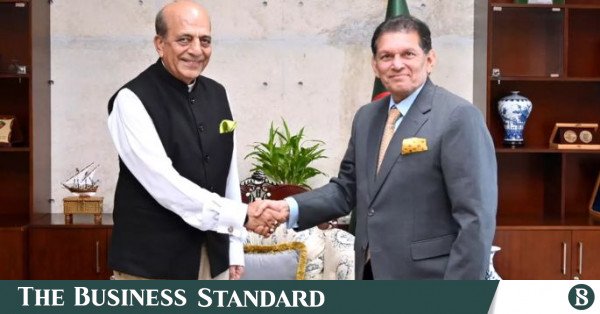 dinesh_trivedi_khalilur_rahman.jpg