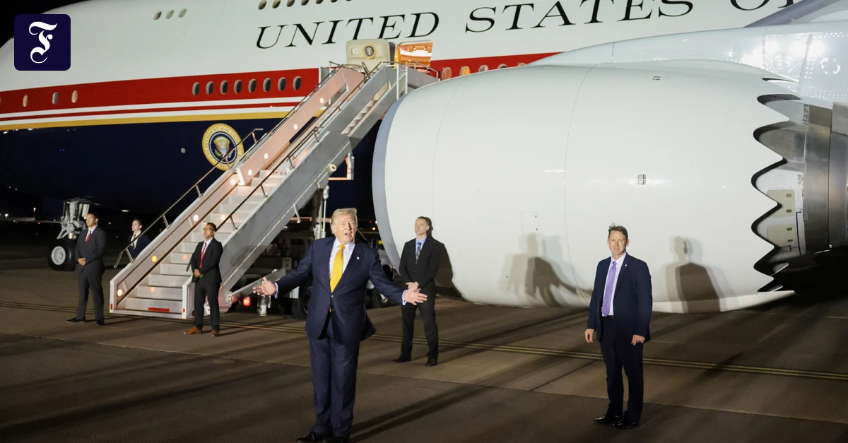 donald-trump-im-juli-vor-der.webp.webp