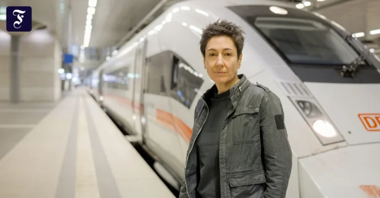 dunja-hayali-in-der-am-puls.webp.webp